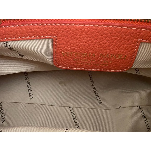 Vittoria Napoli-Leather Handbag - Picture 8 of 16